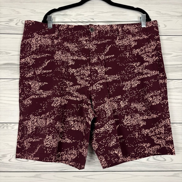 Under Armour Other - Under Armour Men’s Burgundy Printed Golf Shorts Size 40 NWT
